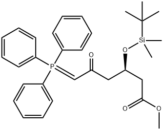 Meitil (3R)-3-(tret-búitildé-mheitiolsilocsa)-5-ocsa-6-trífheinilphosphoranilidenehacsanóáit